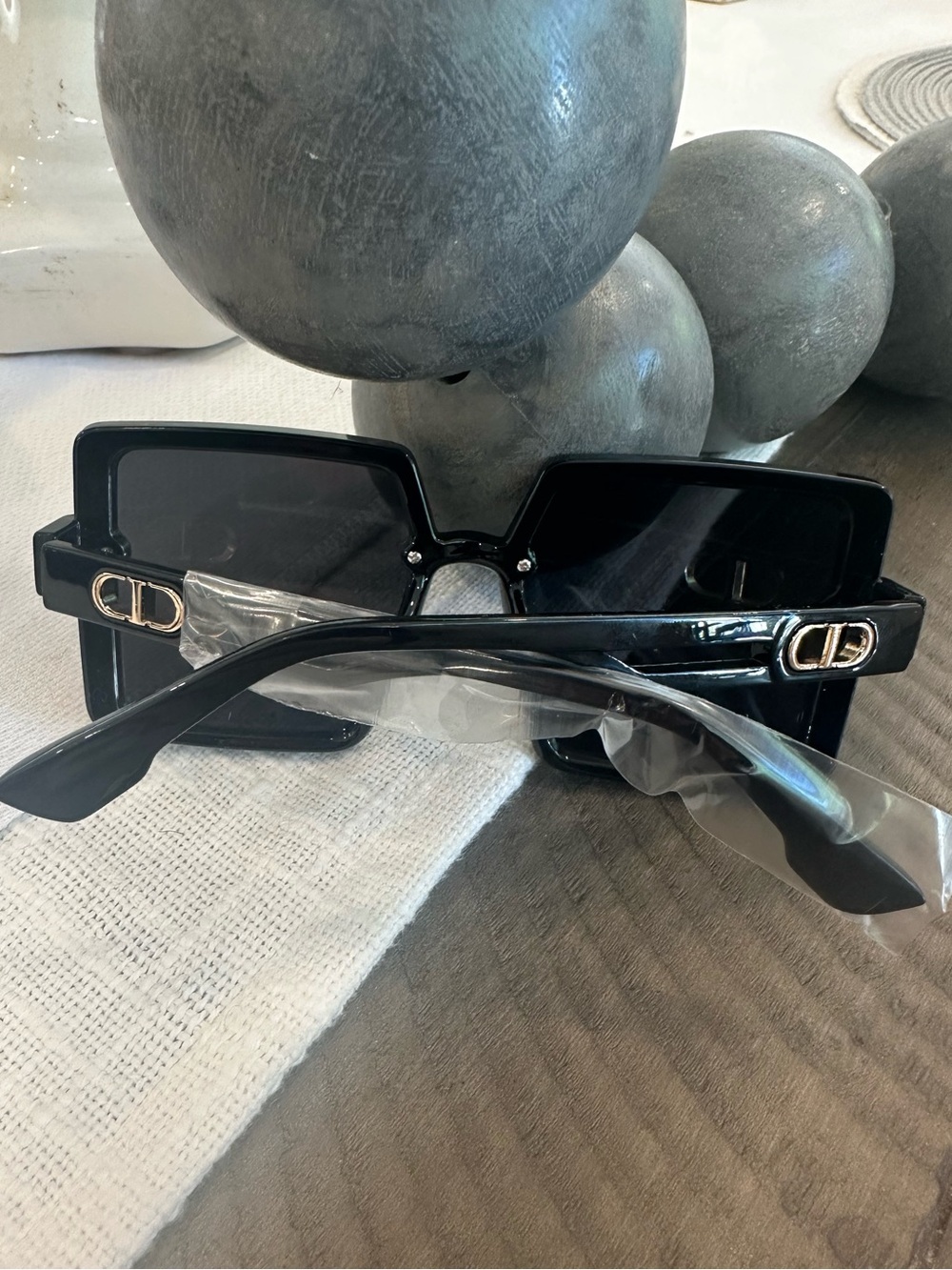 Black sunglasses! New!